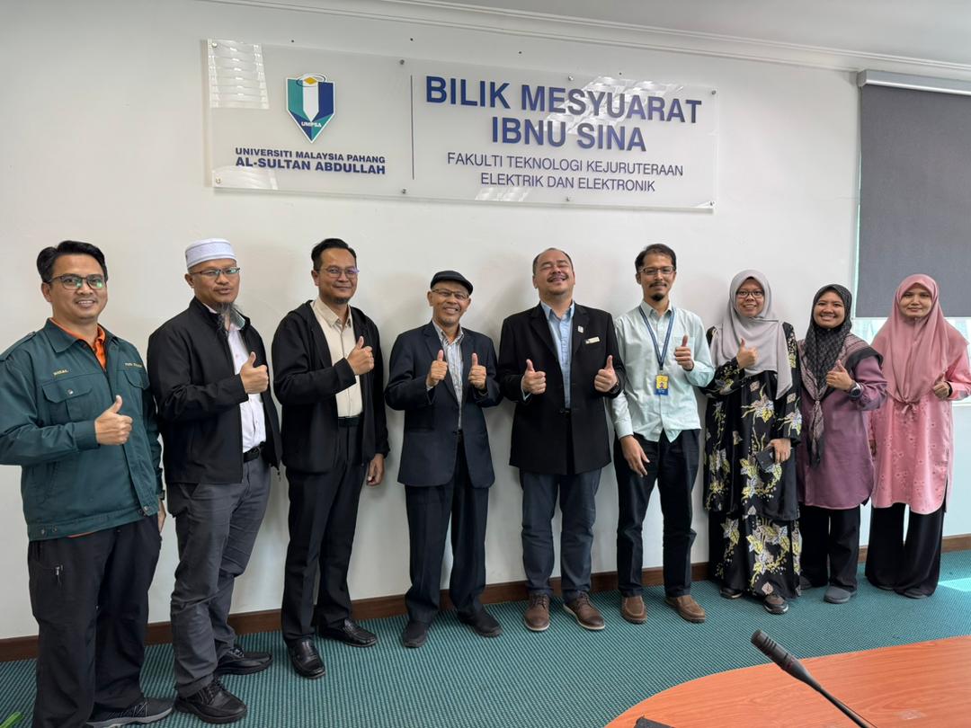 Academic Program Evaluation Visit by External Assessor for FTKEE Postgraduate Programmes